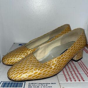 Selly heels size 8